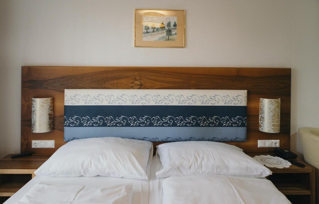 Hotel Paradiesquelle พุคแบร์ก อัม ชนีแบร์ก ภายนอก รูปภาพ